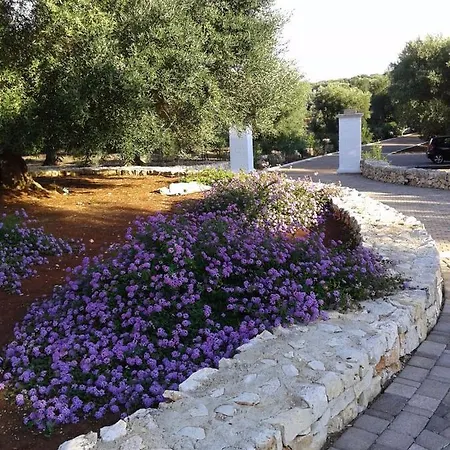 Villa Contrada Fumarola וילה