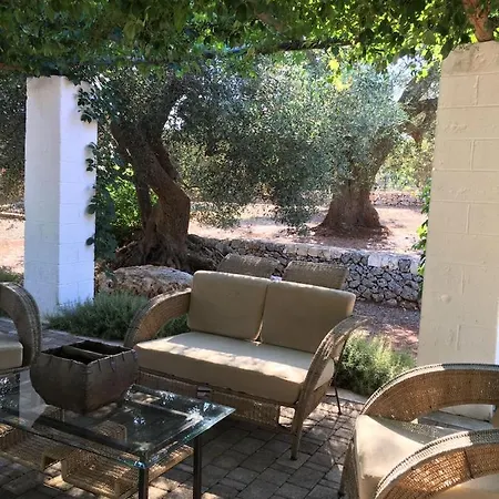 Villa Contrada Fumarola אוסטוני